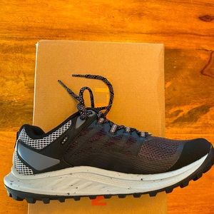 NIB Merrell Antora 3 6.5 wide black hiking shoes